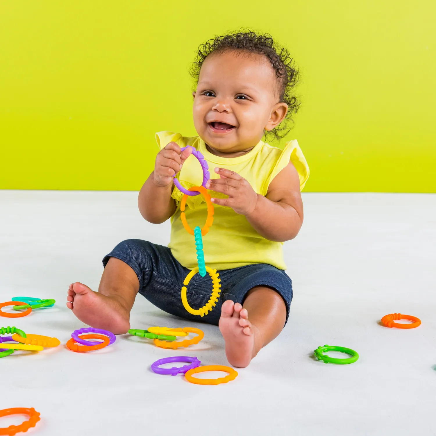Bright Starts Lots of Links Spielringe 24er-Pack bunt flexibel