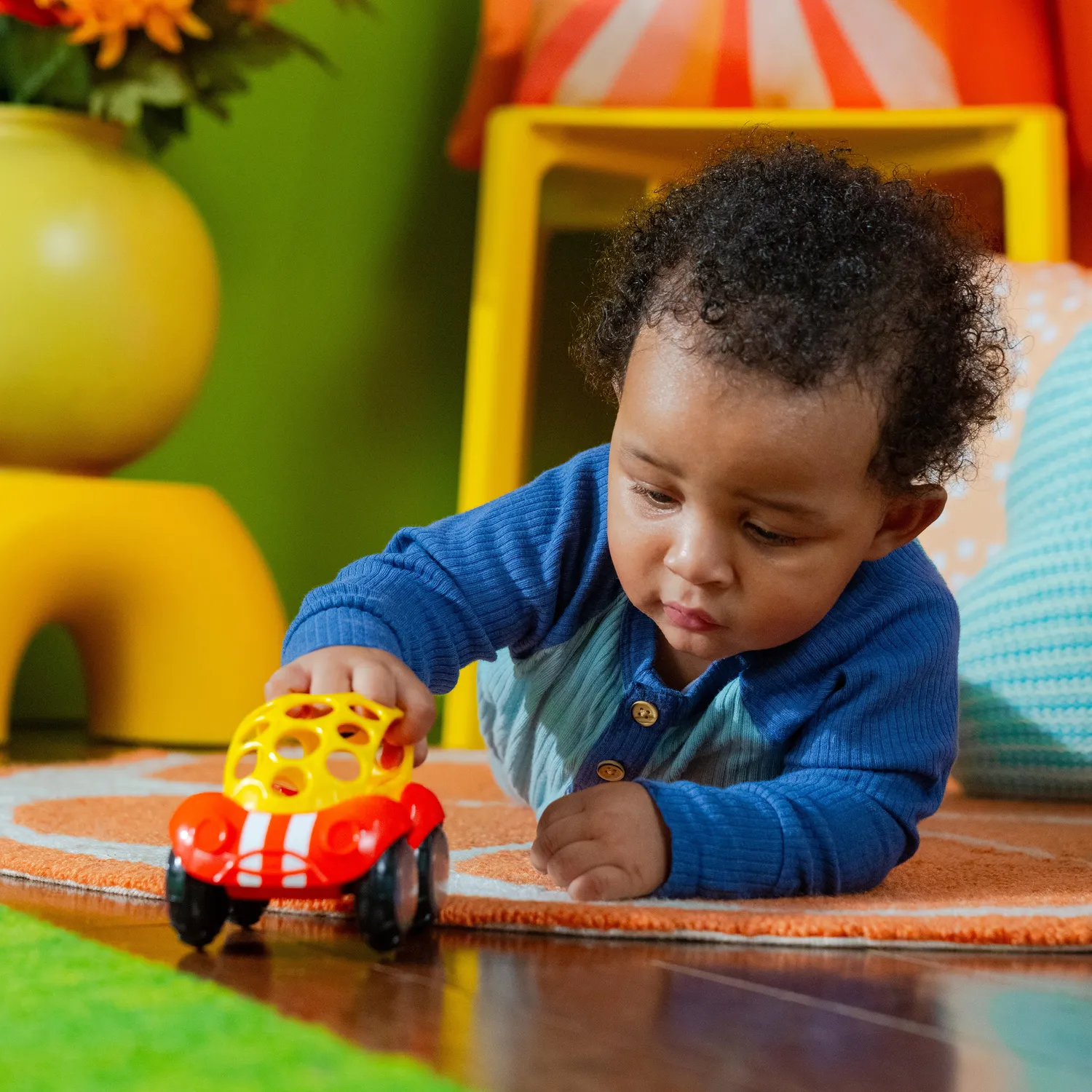 Bright Starts Oball Rattle & Roll Buggie Spielauto Rassel greifbar