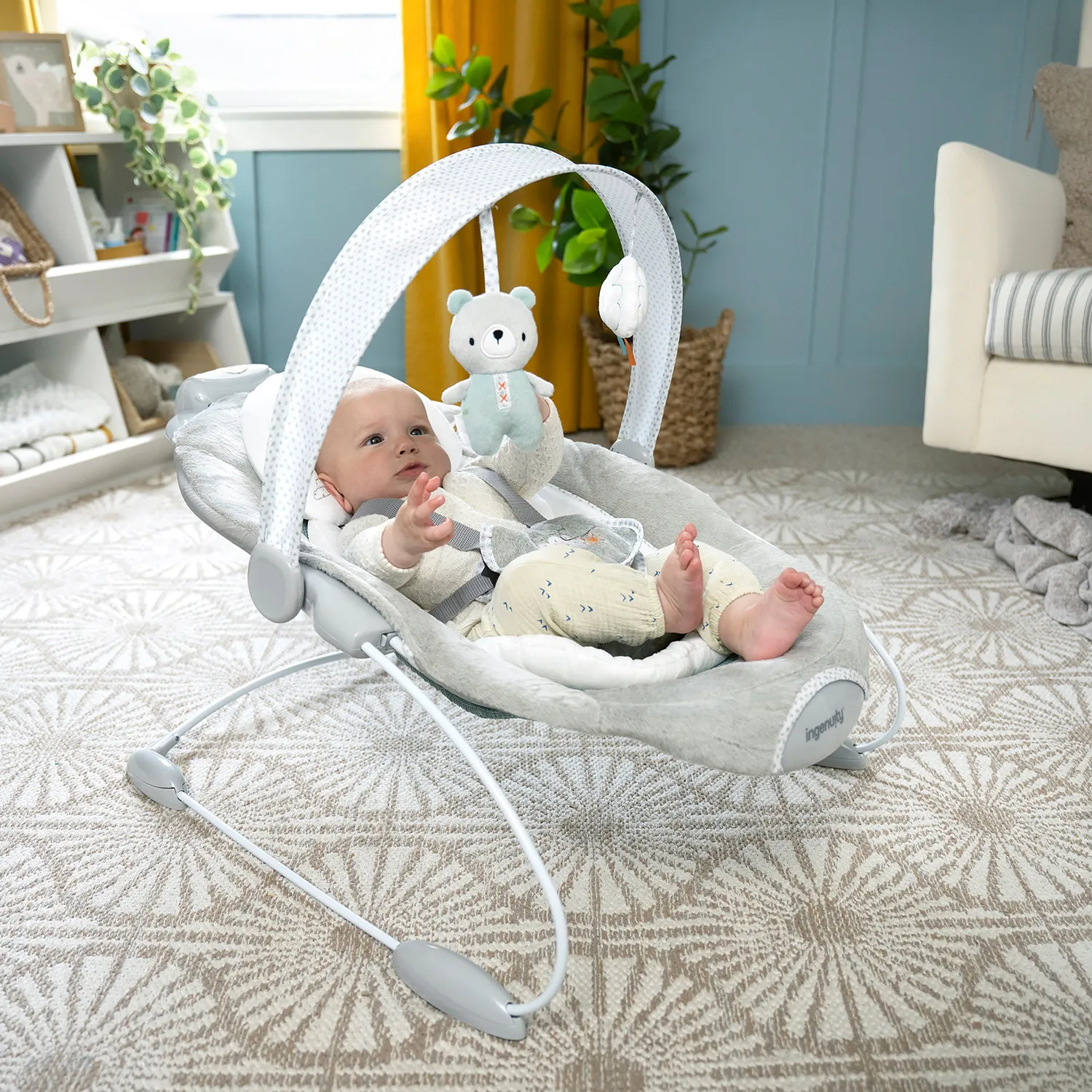 Ingenuity SmartBounce Pemberton Babywippe automatisch