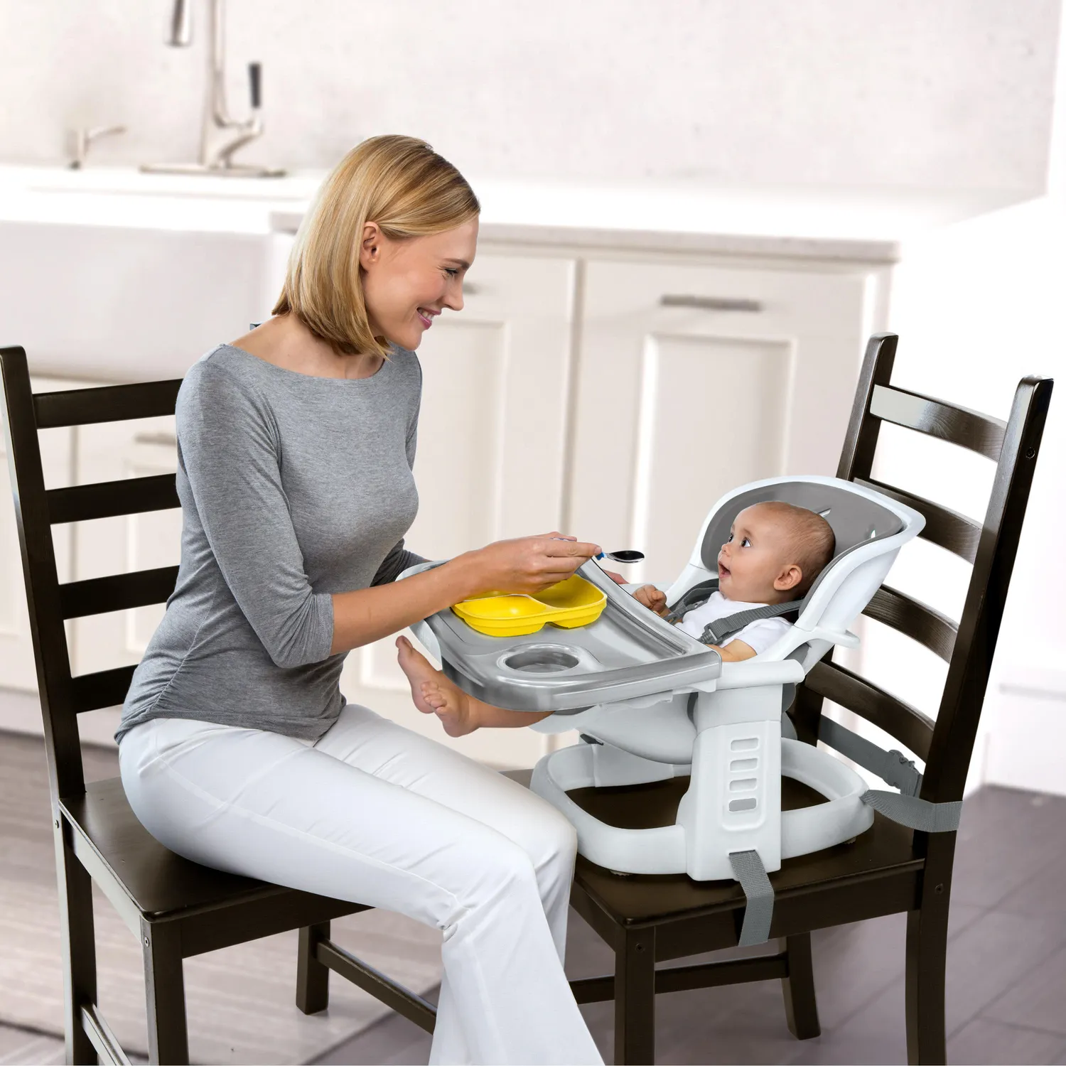 Ingenuity SmartClean ChairMate Hochstuhl Booster Slate 2-in-1
