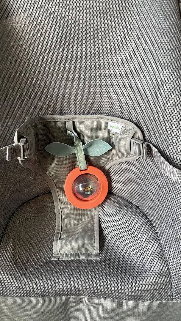 Ingenuity Stow & Go Babywippe Grau faltbar mit Vibration