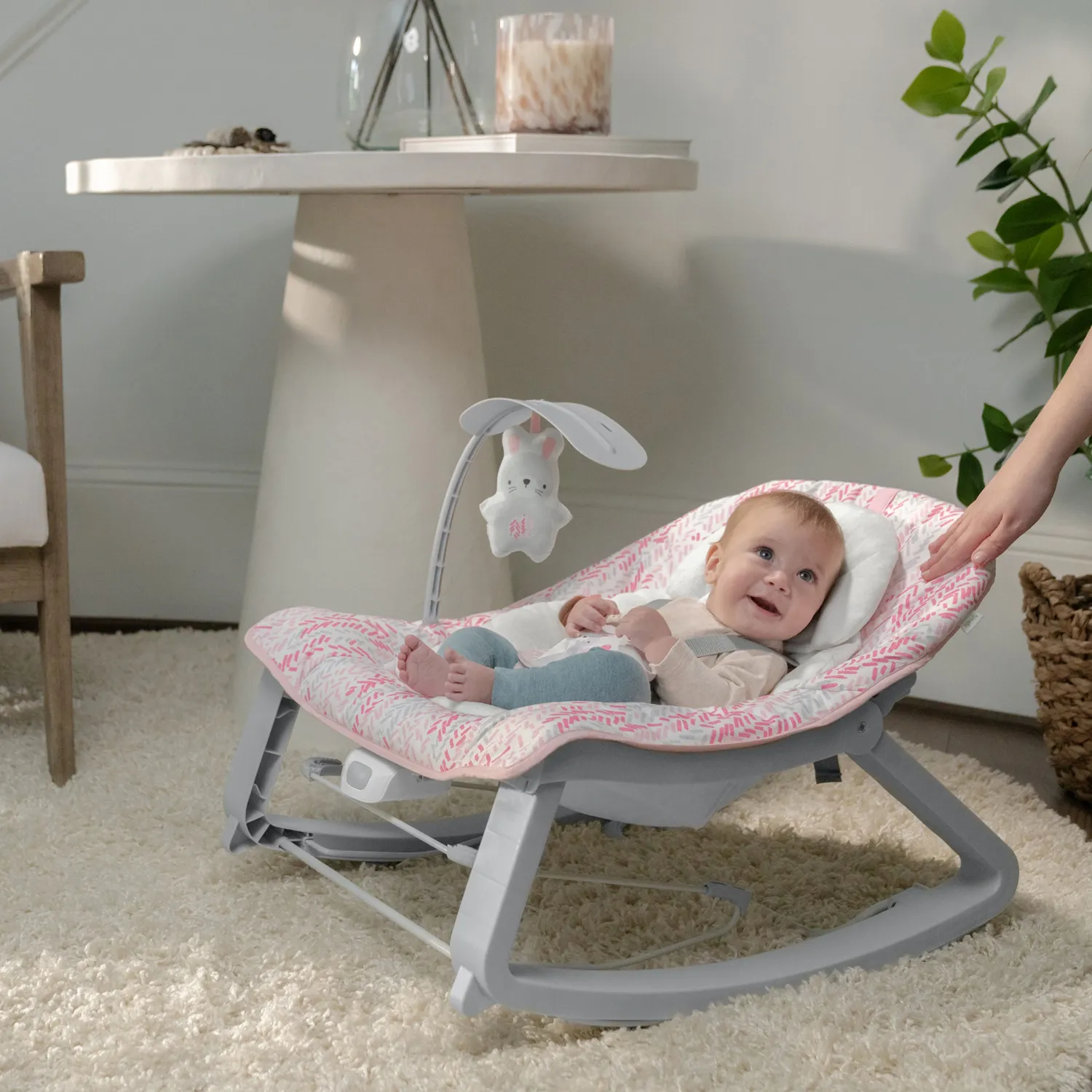 Ingenuity Keep Cozy 3-in-1 Babywippe Lily bis 18 kg mit Vibration