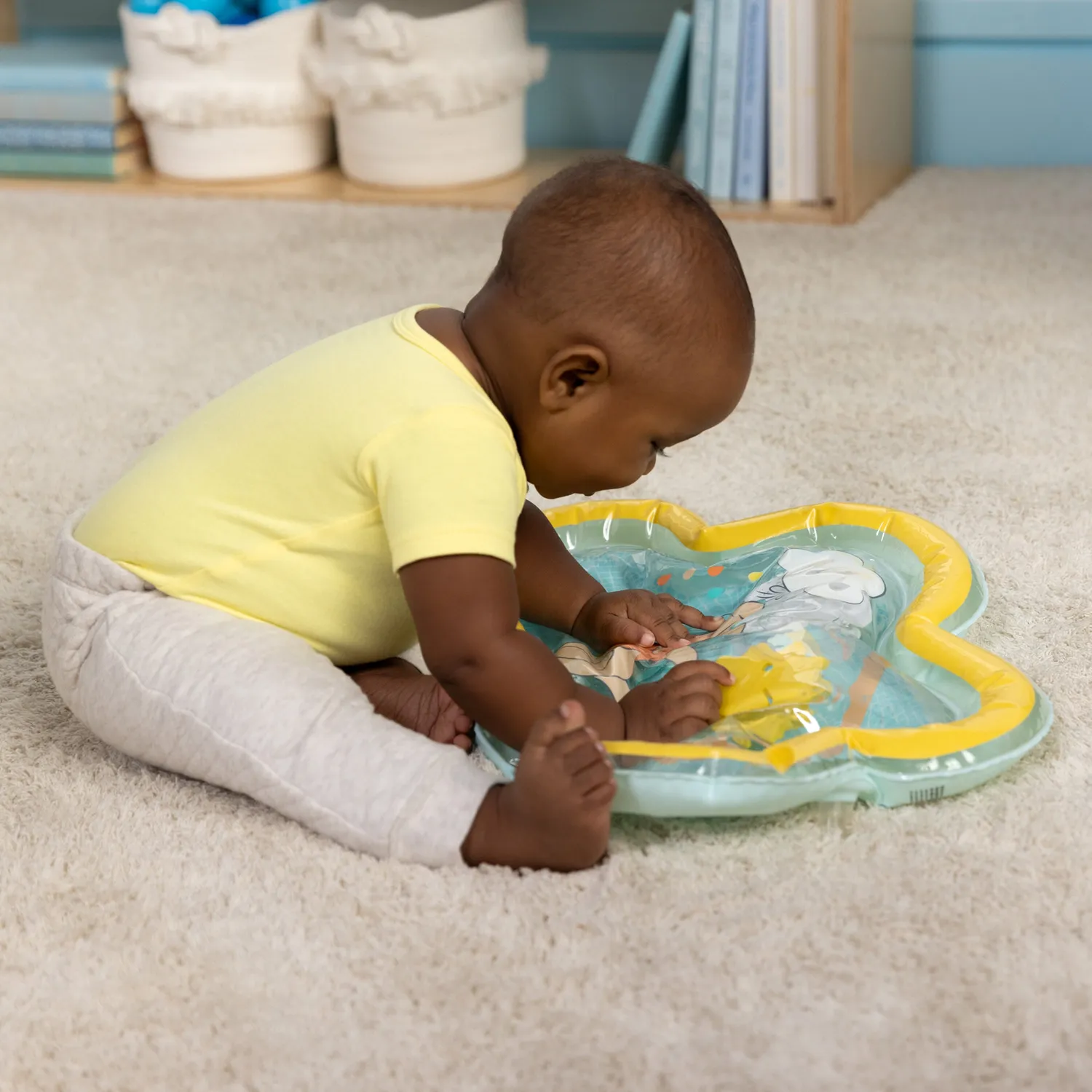 Bright Starts Winnie Pooh Tummy Time Wassermatte