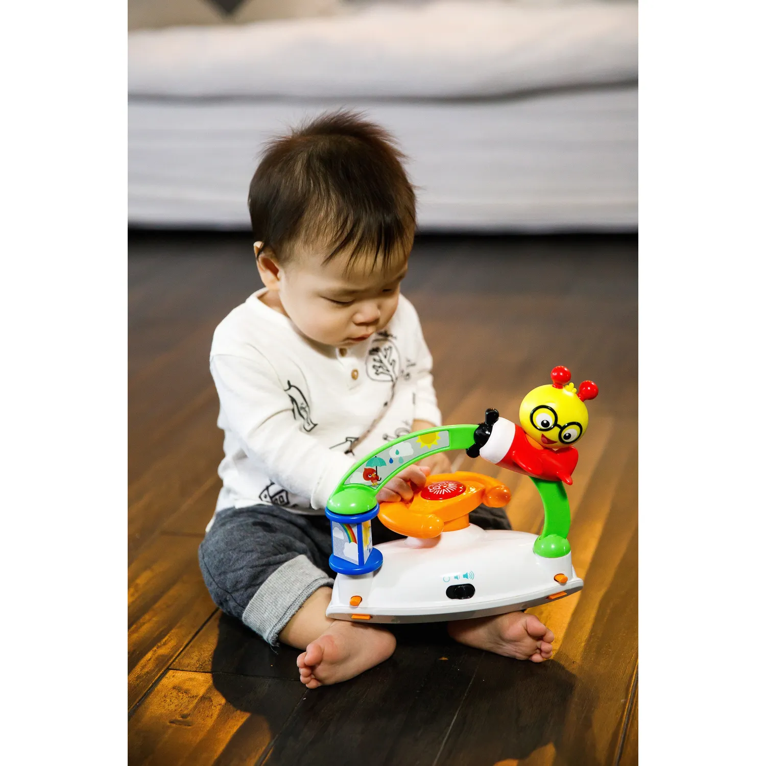 Baby Einstein Sky Explorers Lauflernhilfe mit Spielstation