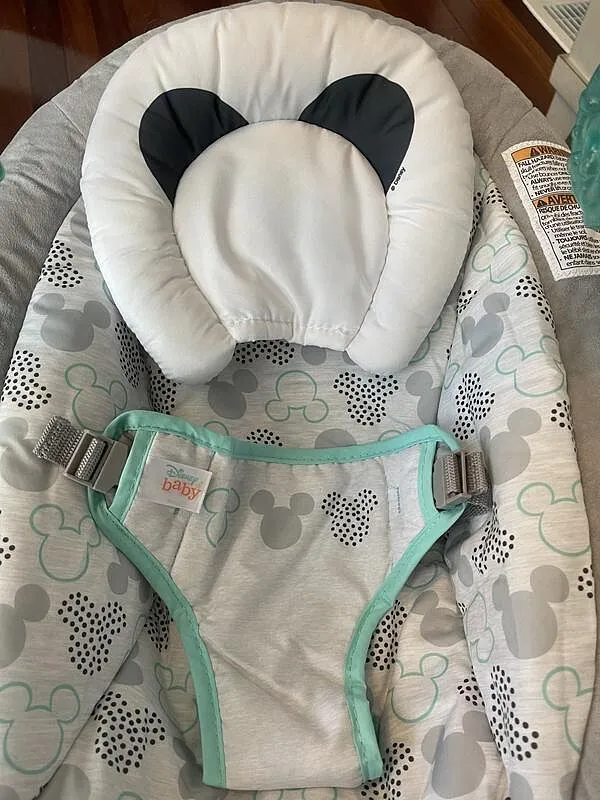 Bright Starts Disney Mickey Cloudscapes Babywippe Musik