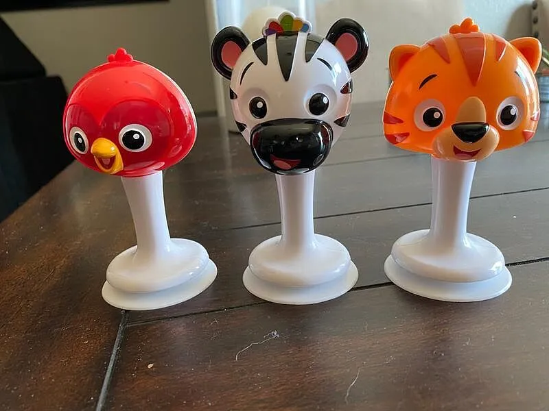 Baby Einstein Rattle & Jingle Trio Rasselset Saugnapf