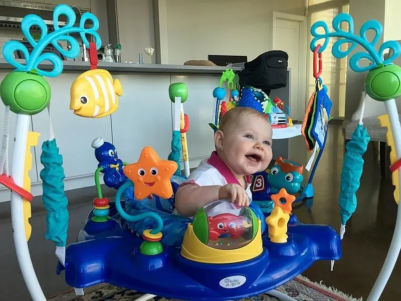 Baby Einstein Neptunes Ocean Discovery Jumper Hopser 6-12 Monate