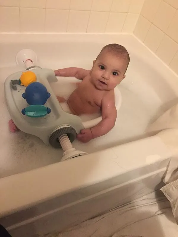 Ingenuity My Bath Seat Badesitz Pink mit Saugnäpfen 5-10 M.
