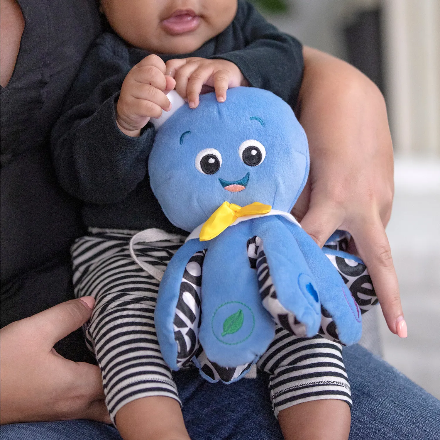Baby Einstein Octoplush Kuscheltier Oktopus 3sprachig