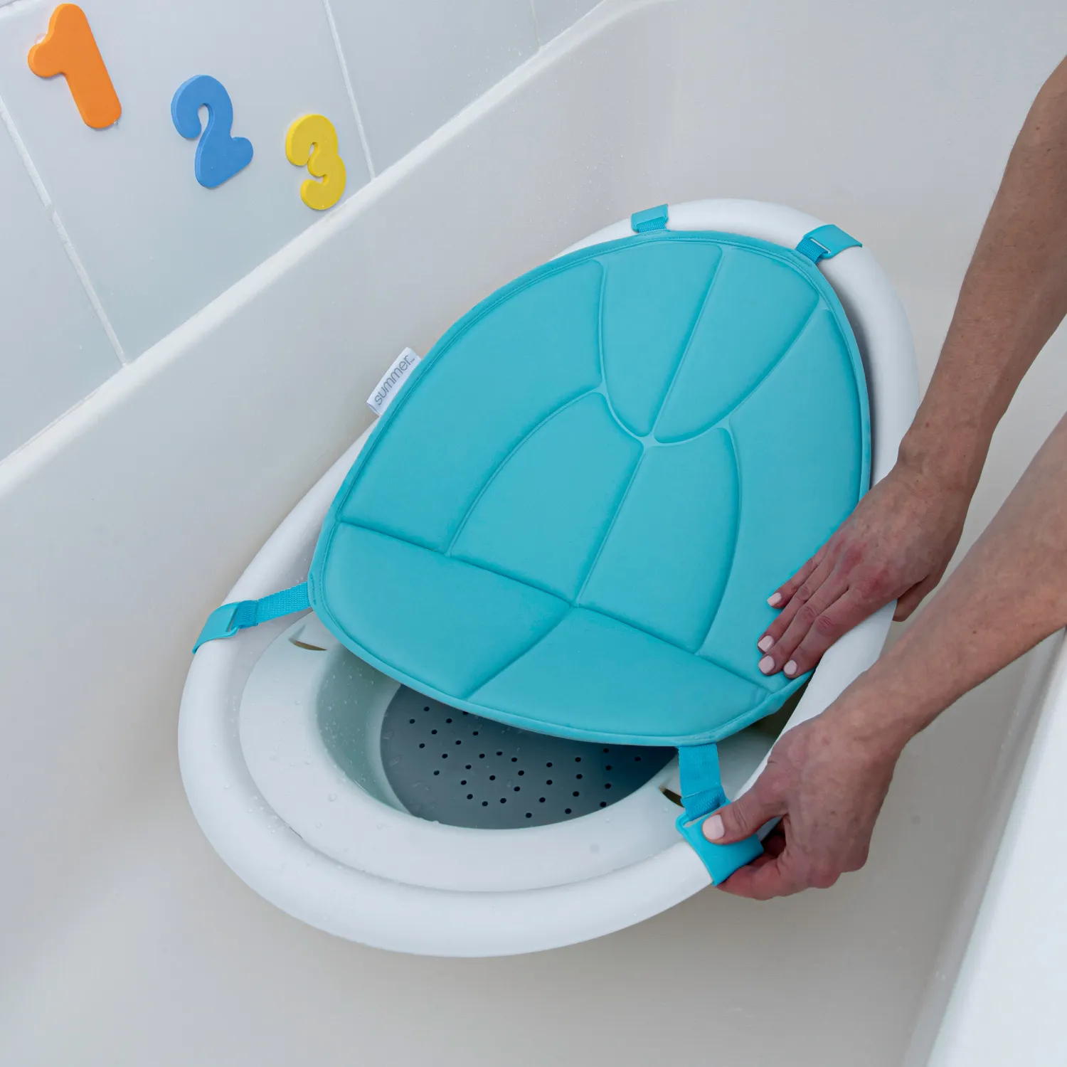 Summer Infant Gentle Support Babybadewanne mit Spielzeug