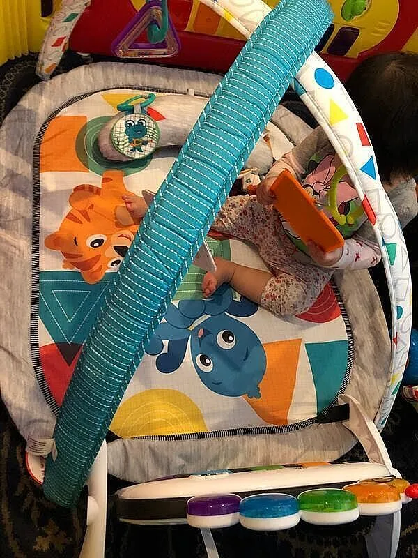 Baby Einstein 4-in-1 Kickin Tunes Spielbogen mit Piano 0-36 M.