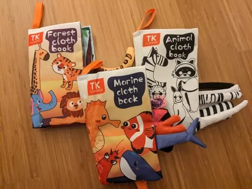 TUMAMA TM107-A Stoffbuch Baby Knisterbuch Tierschwänze