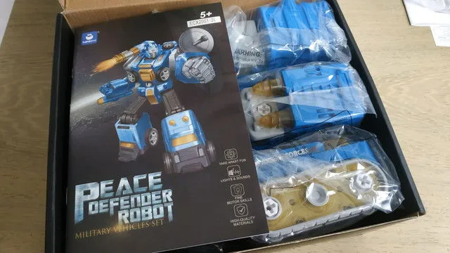 hahaland 5 in 1 Roboter Spielzeug blau zerlegbar