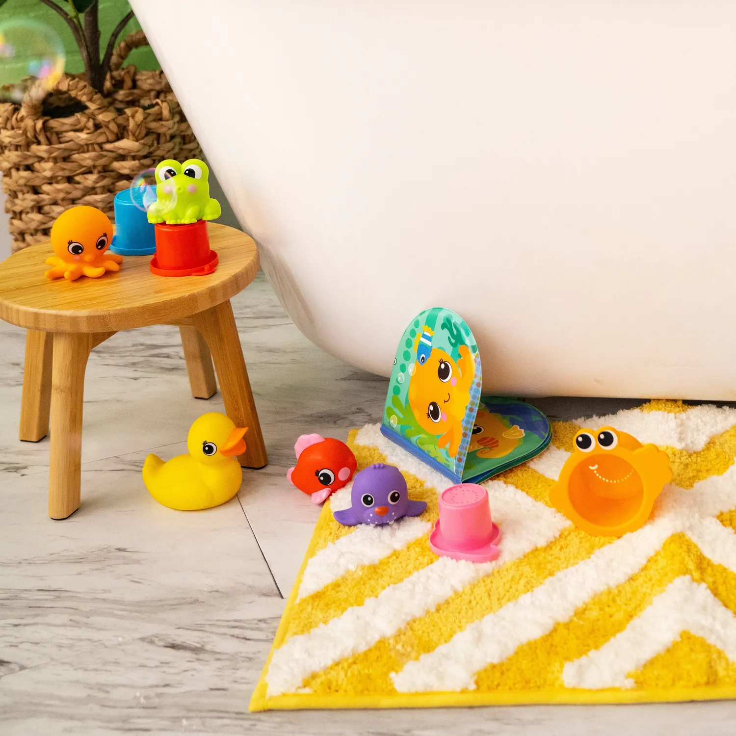 Bright Starts Splash Splash Badeset 15tlg mit Bechern
