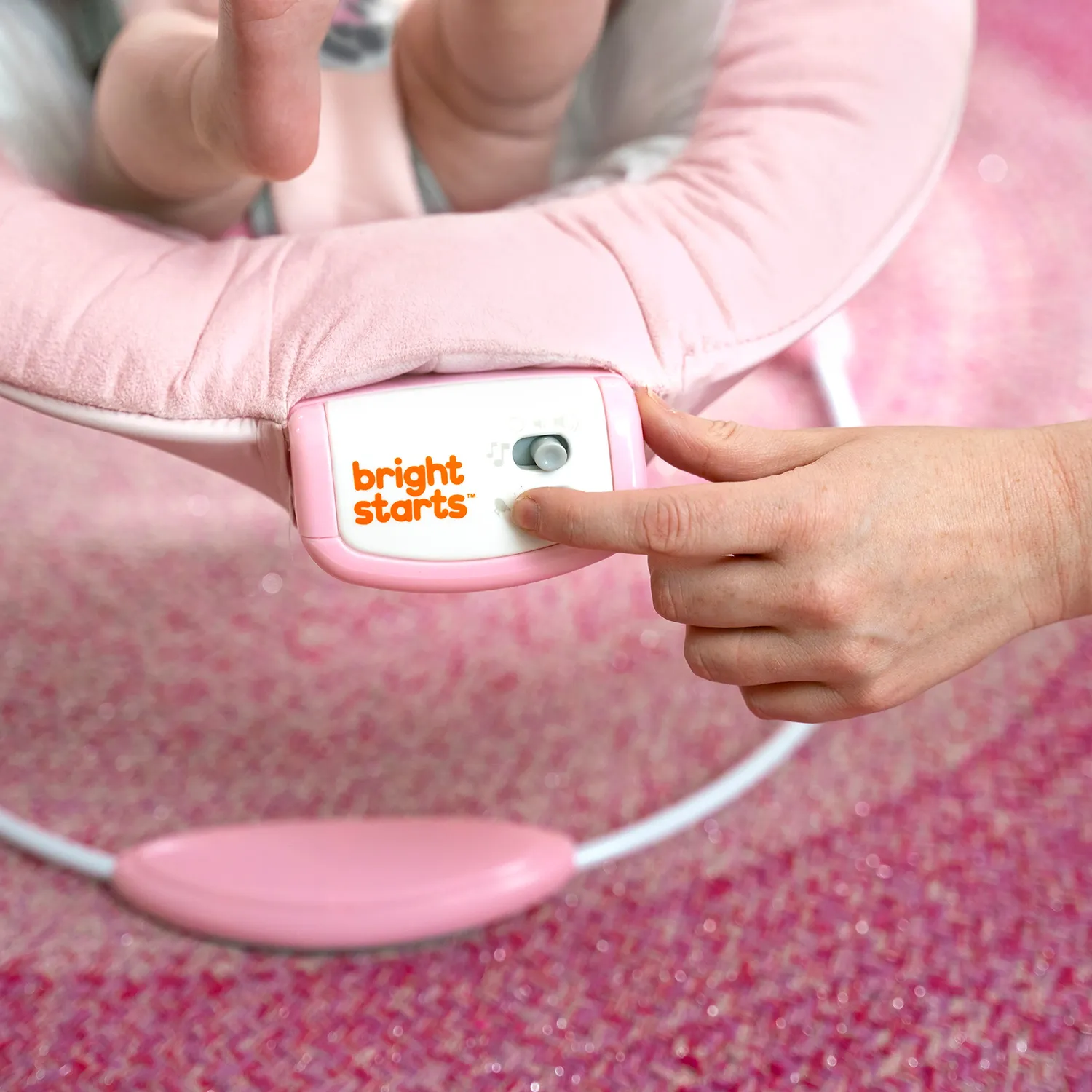 Bright Starts Minnie Rosy Skies Babywippe rosa