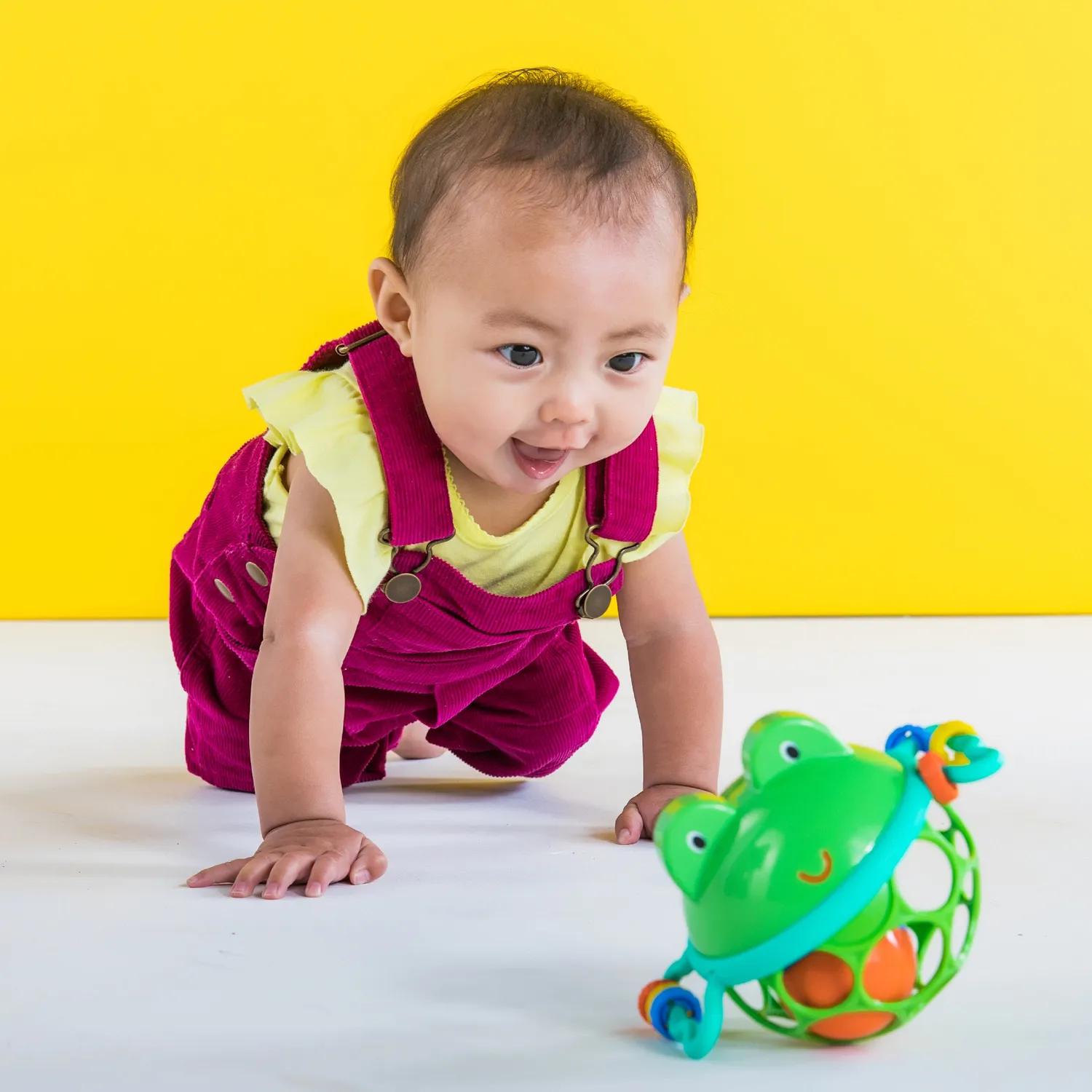 Oball Jingle & Shake Pal Babyrassel Frosch grün griffig