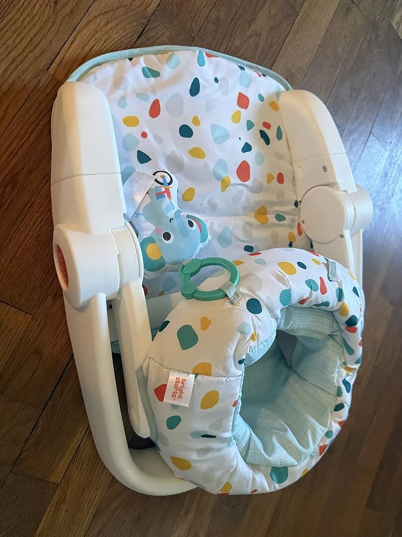 Bright Starts Learn-to-Sit 2-Position Babysitz mit Elefant