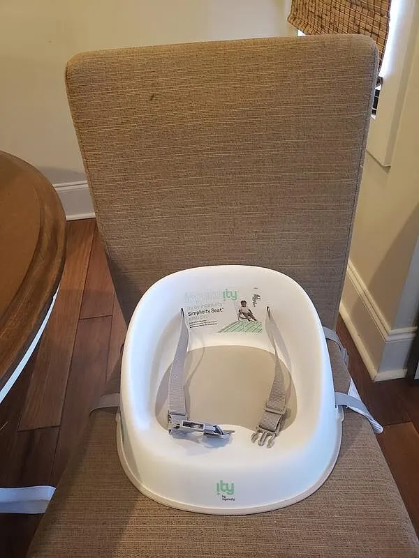 Ity Simplicity Seat Booster Oat Sitzerhöhung abwischbar