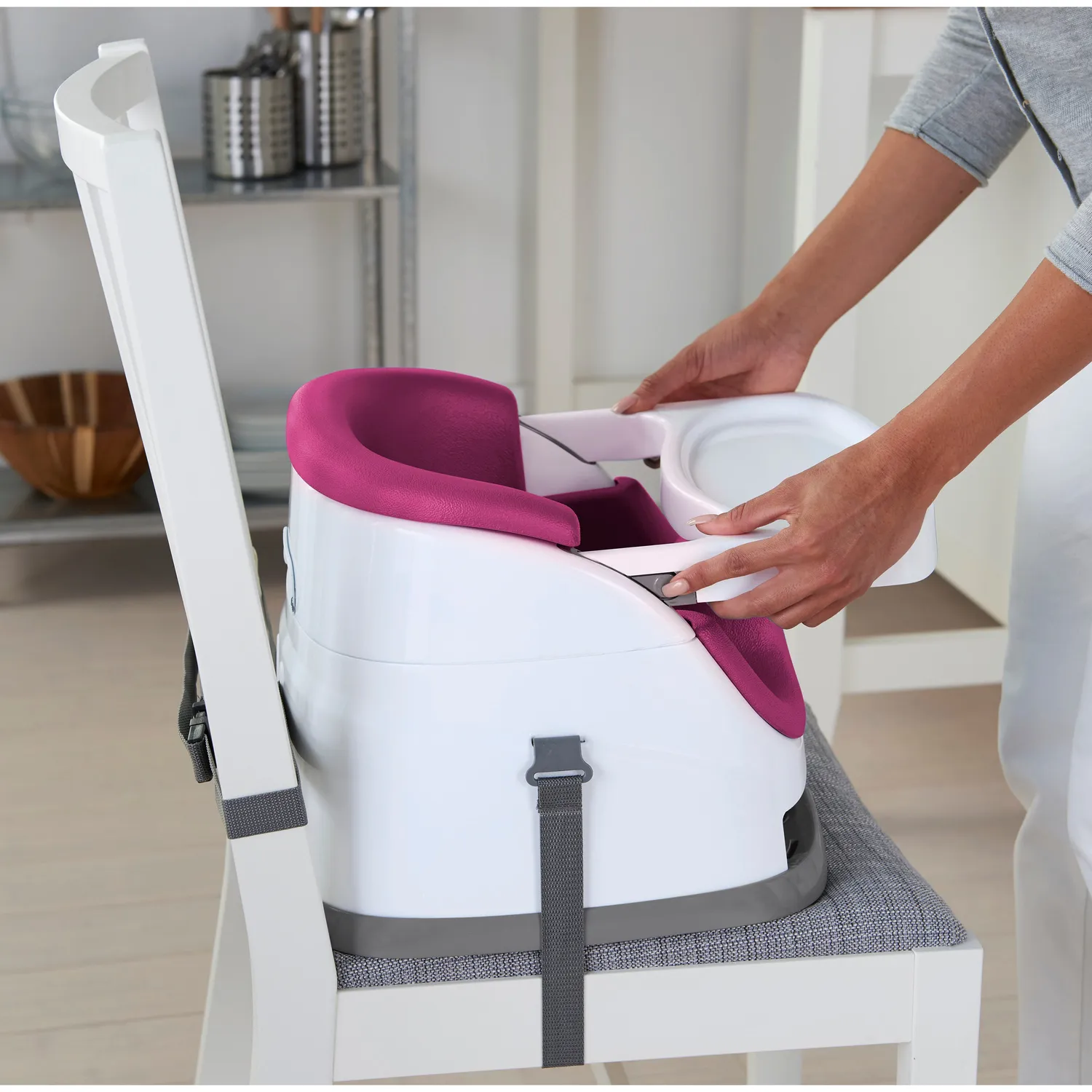 Ingenuity Baby Base 2-in-1 Boostersitz Pink Flambe mit Tablett