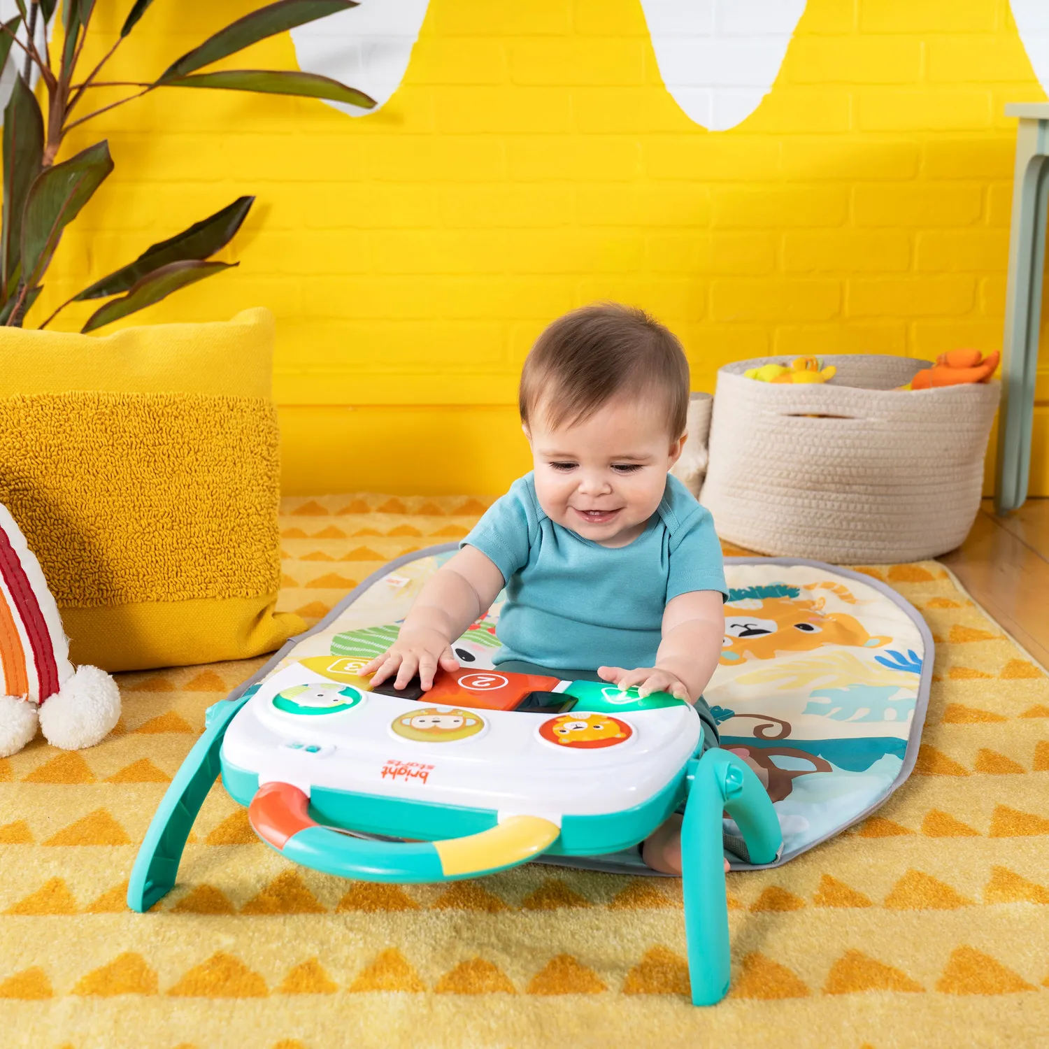 Bright Starts Groovin Kicks 4-in-1 Piano Spieldecke Safari