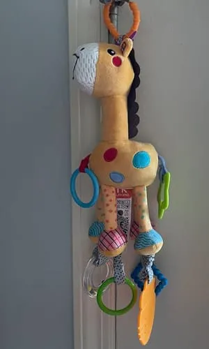 TUMAMA Giraffe Anhängerspielzeug Beissring Rassel