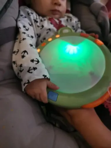 TUMAMA Musik Plüschspielzeug mit Licht und Sound Baby