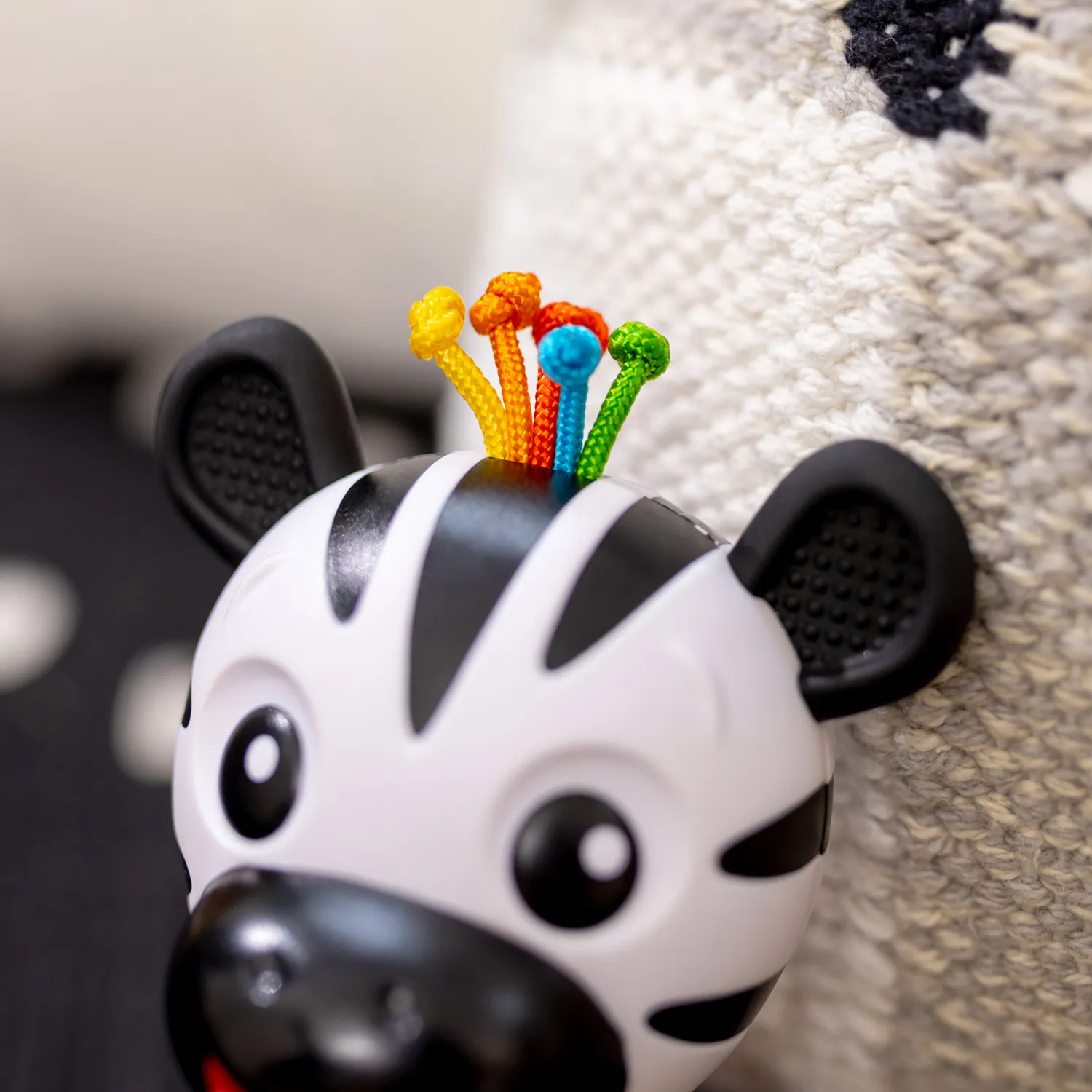 Baby Einstein Shake-a-Shape Zen Beißring Rassel Silikon