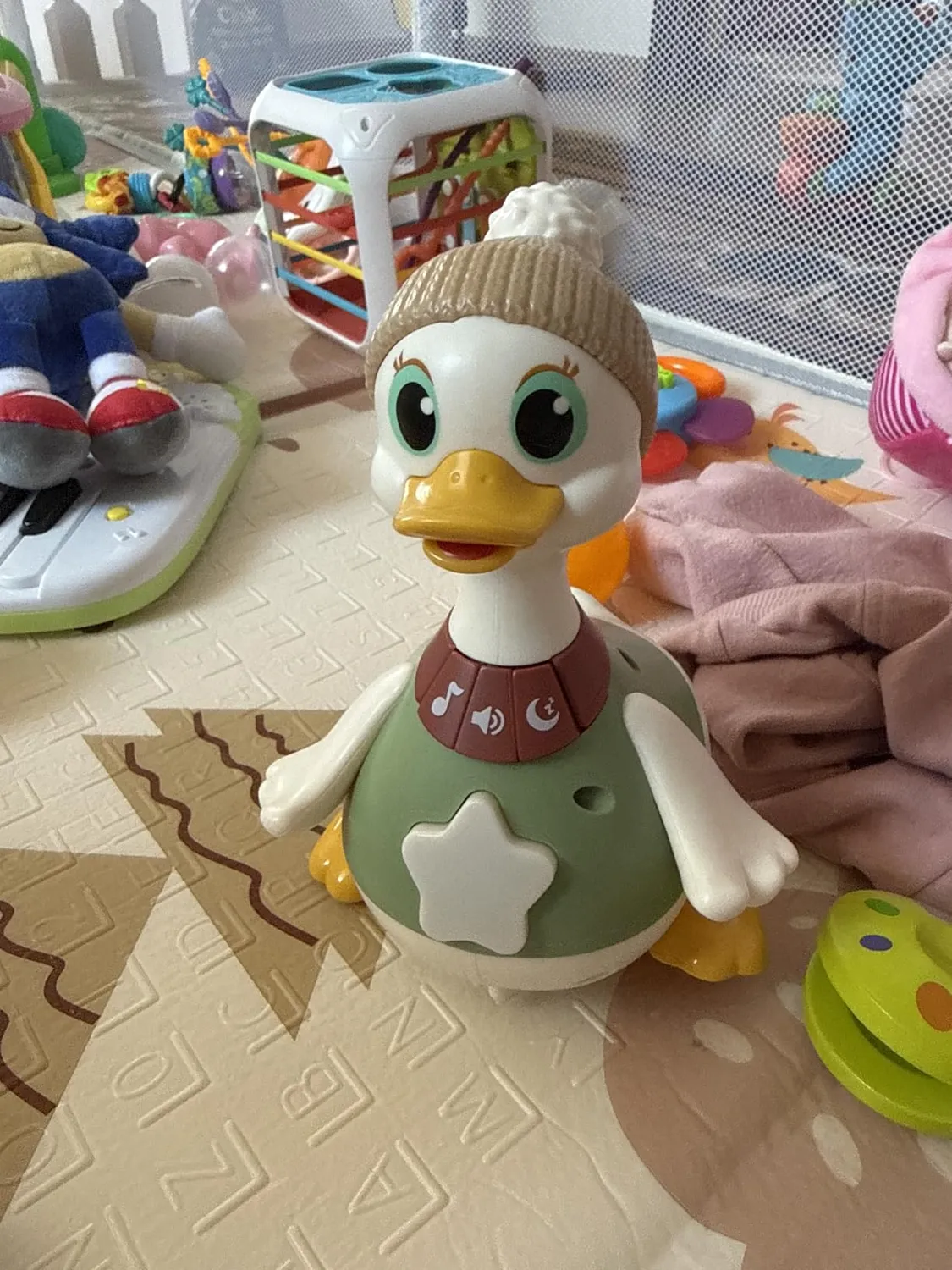 HOLA Dancing Duck Krabbelspielzeug mit Licht und Musik