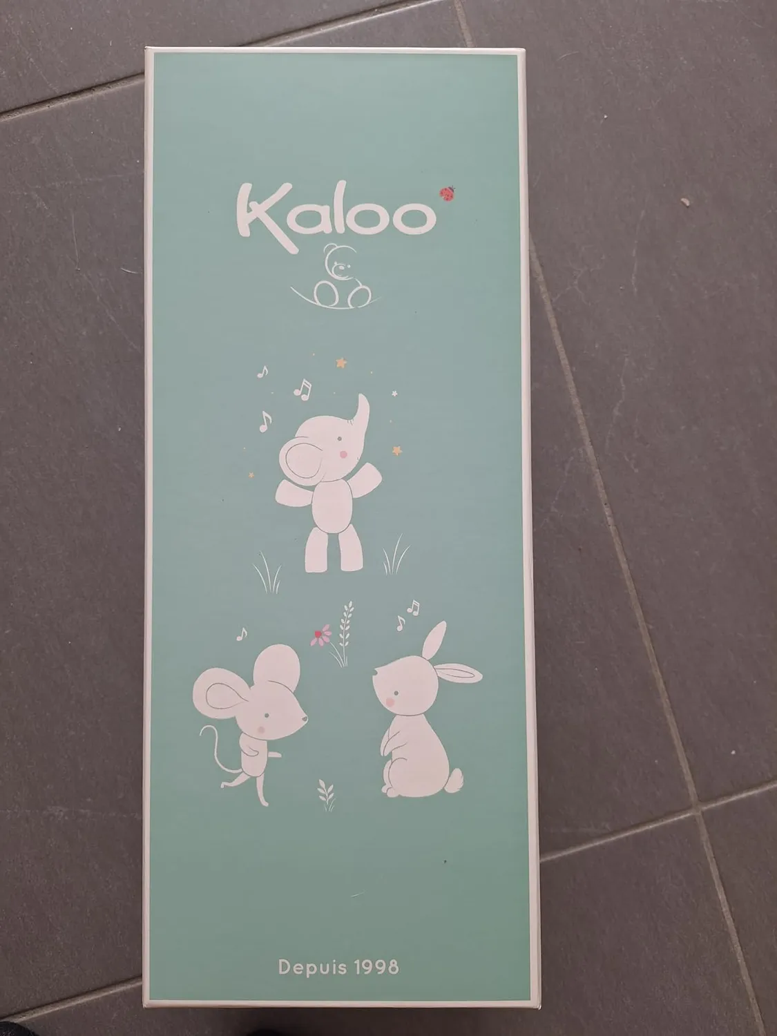 Kaloo Petites Chansons Maus Kuscheltier mit Sound 28 cm mit Glöckchen