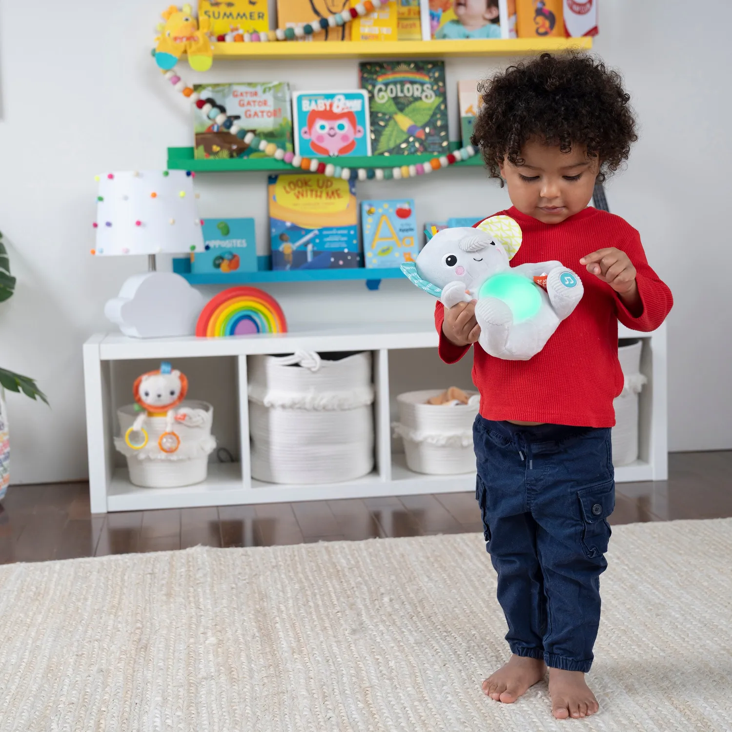 Bright Starts Hug-a-bye Baby Elefant Kuscheltier mit Licht & Musik