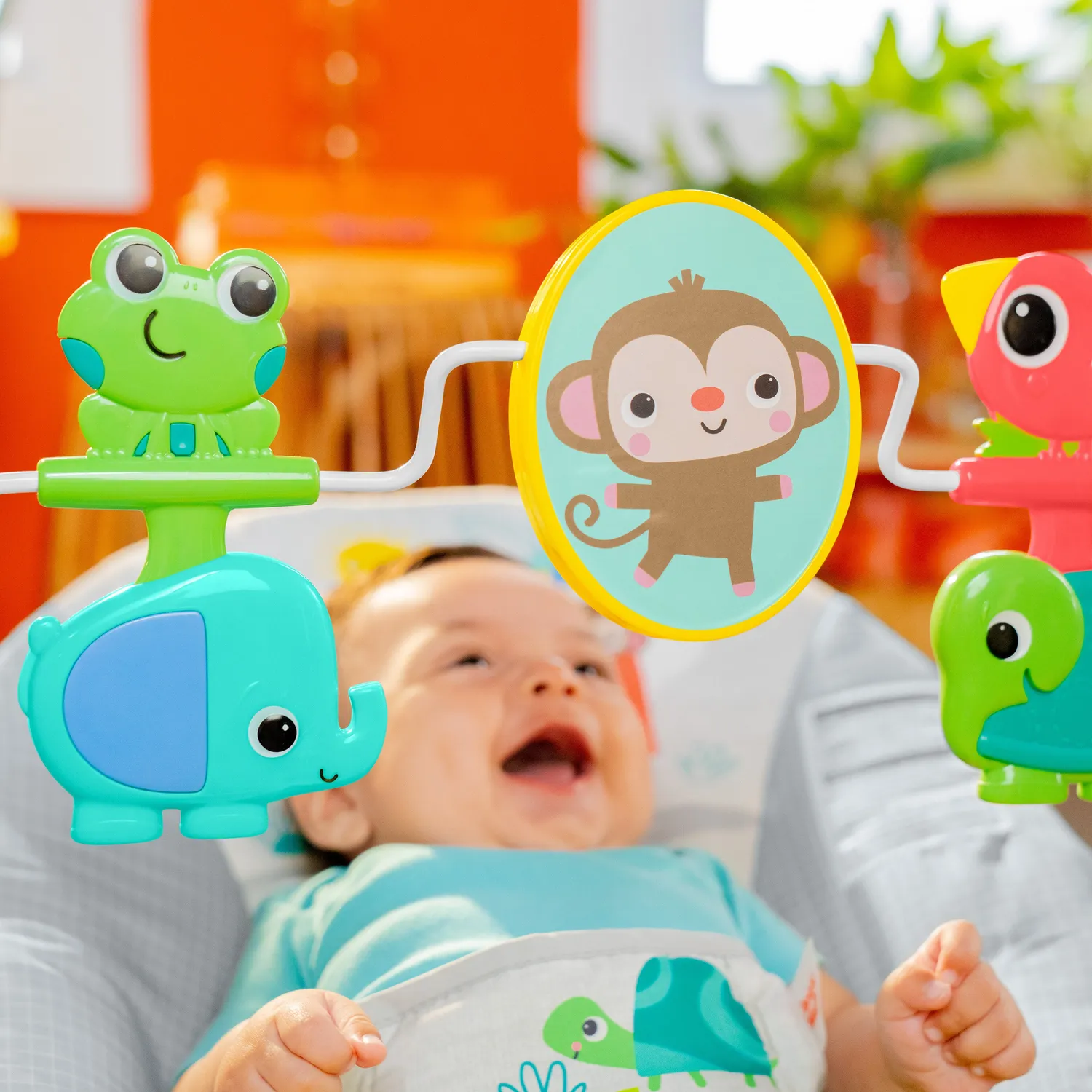 Bright Starts Playful Paradise Babywippe mit Vibration