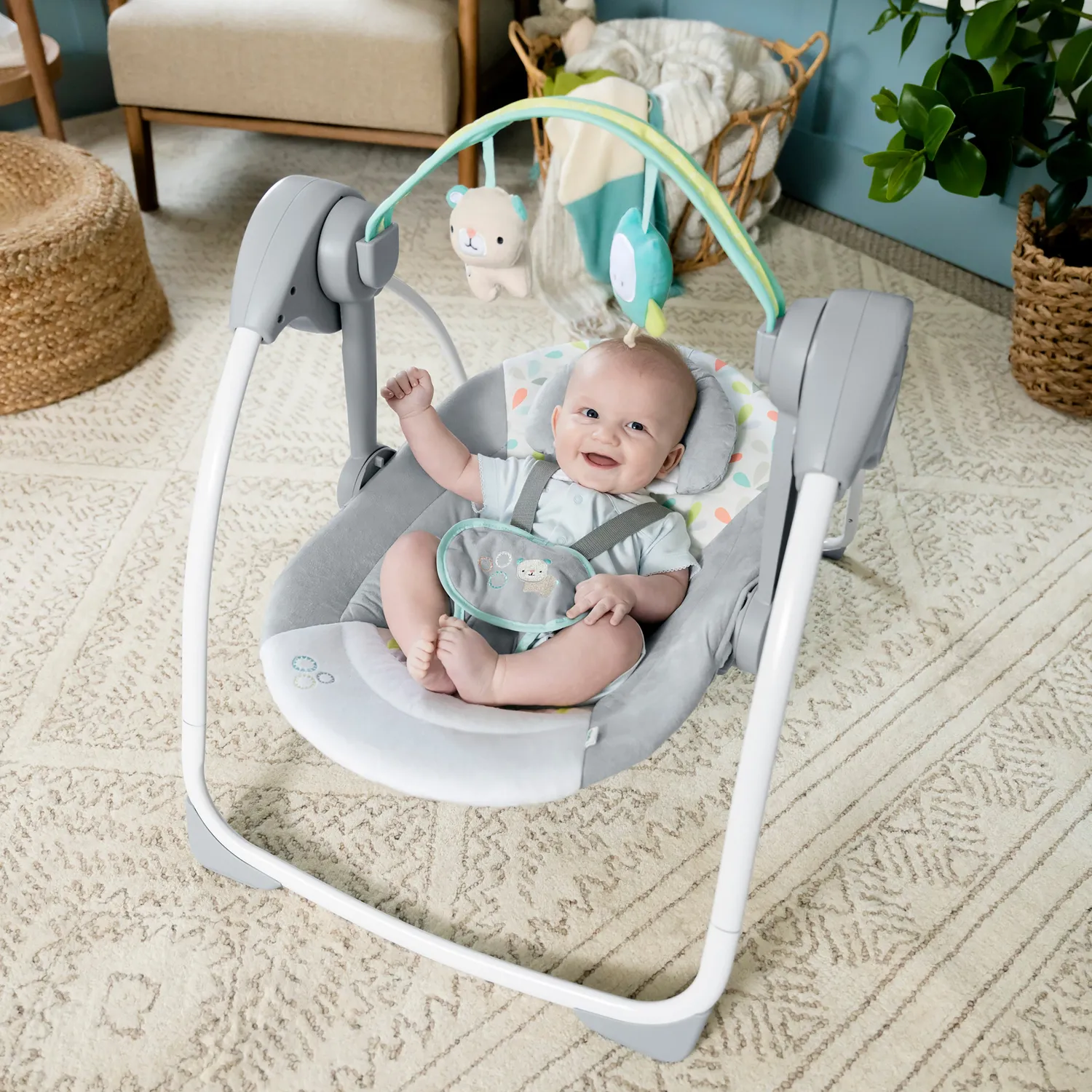 Ingenuity Comfort 2 Go Fanciful Forest Babyschaukel tragbar