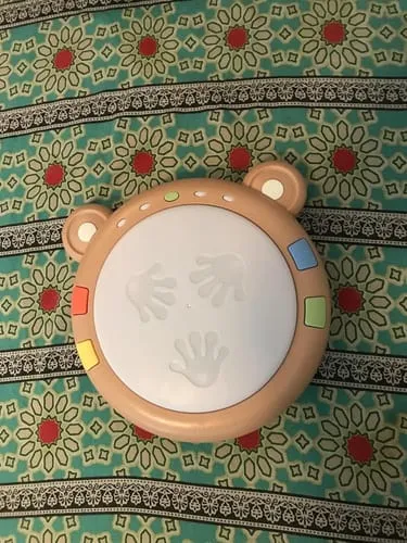 TUMAMA Musik Plüschspielzeug mit Licht und Sound Baby