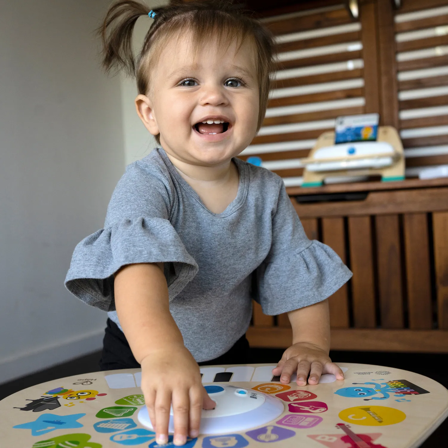 Baby Einstein Clever Composer Tune Table Spieltisch Holz