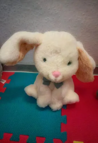 TUMAMA Hase interaktiv singt spricht Plüsch