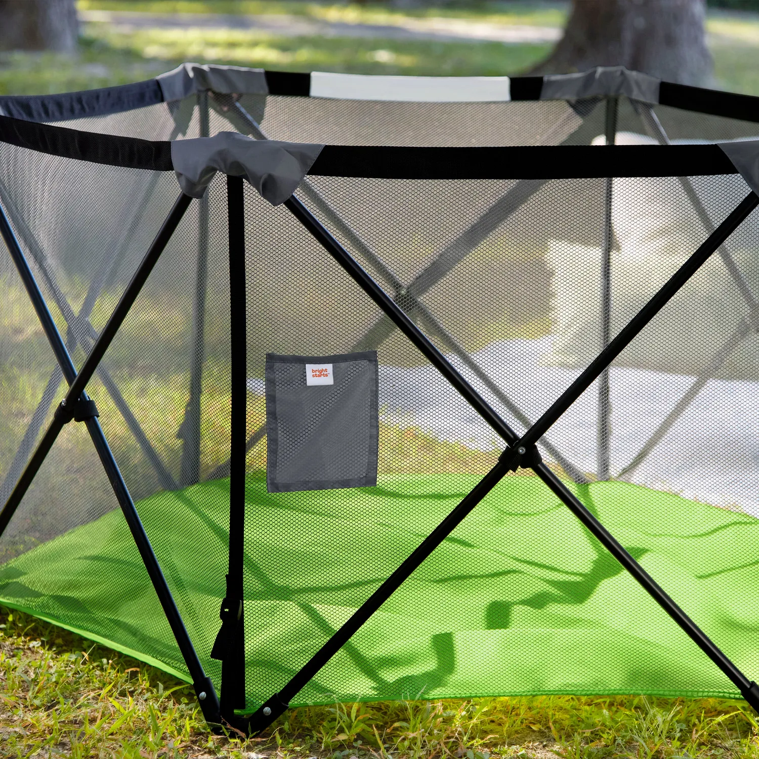 Bright Starts Pop N Play Laufstall 122 cm Indoor Outdoor
