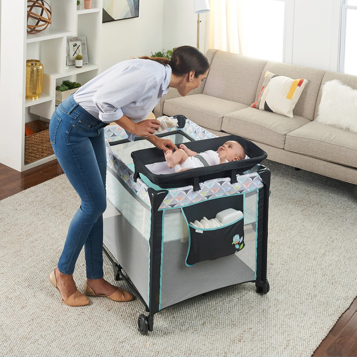 Ingenuity Smart & Simple Bryant Reisebett mit Wickeltisch