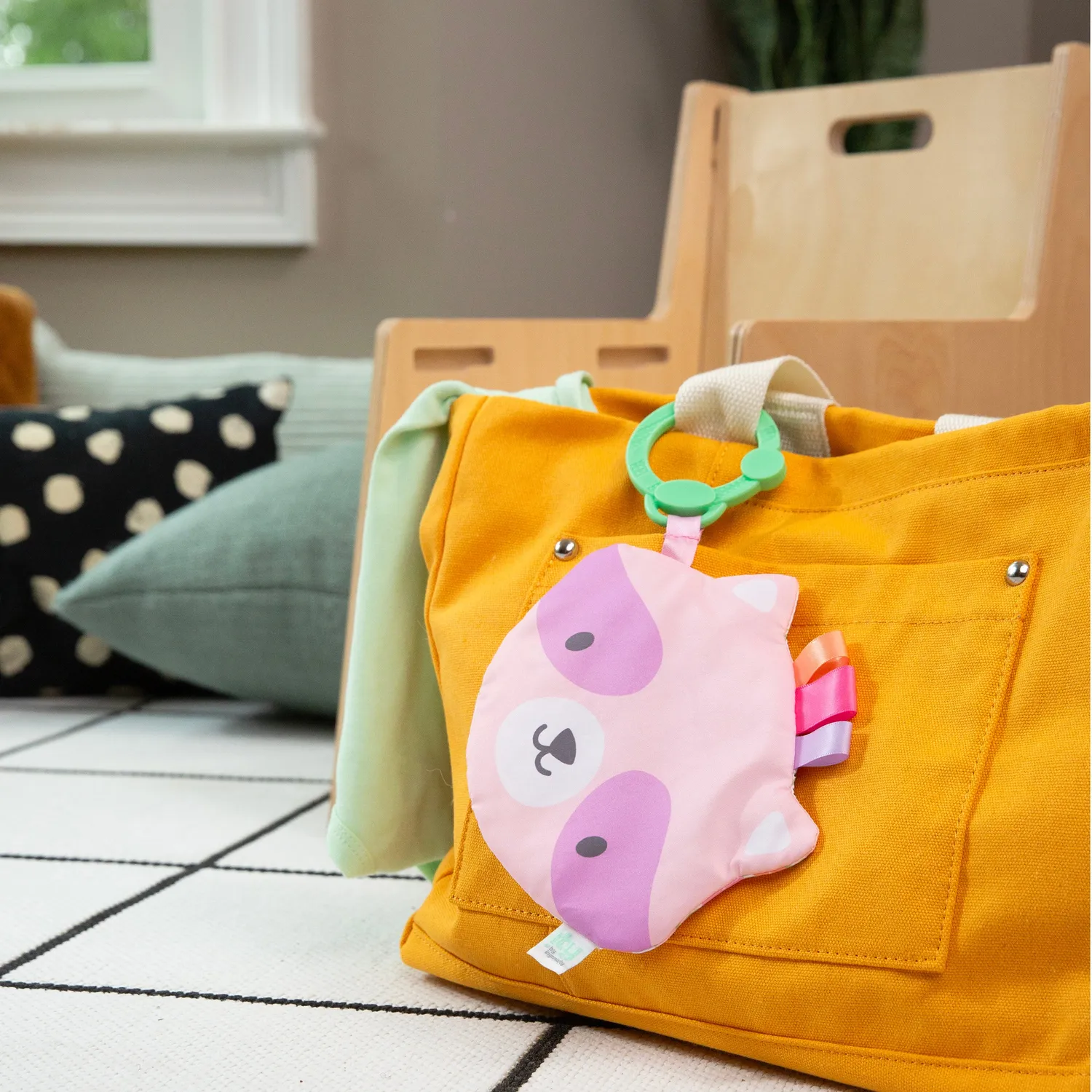 Ingenuity ity Crinklet Deni Knistertuch Waschbär sanft