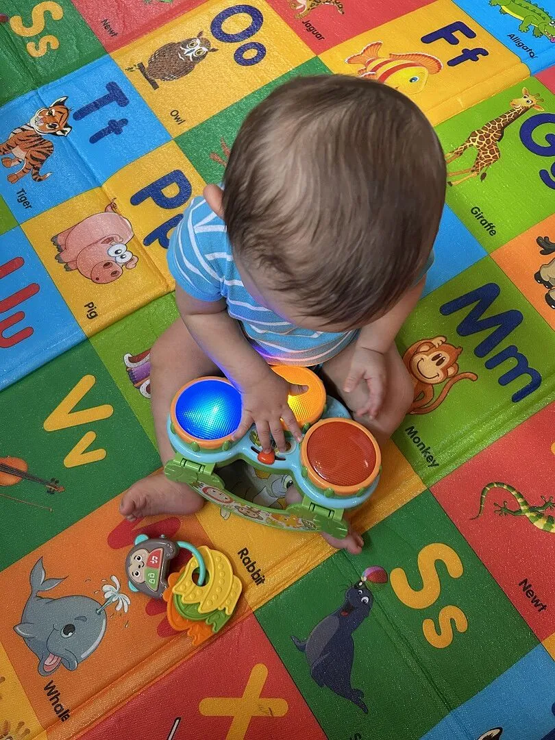 Bright Starts Safari Sounds Spielzeugset 2-tlg mit Trommel und Schlüsseln