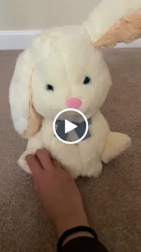 TUMAMA Hase interaktiv singt spricht Plüsch