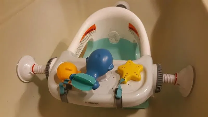 Ingenuity My Bath Seat Badesitz Pink mit Saugnäpfen 5-10 M.