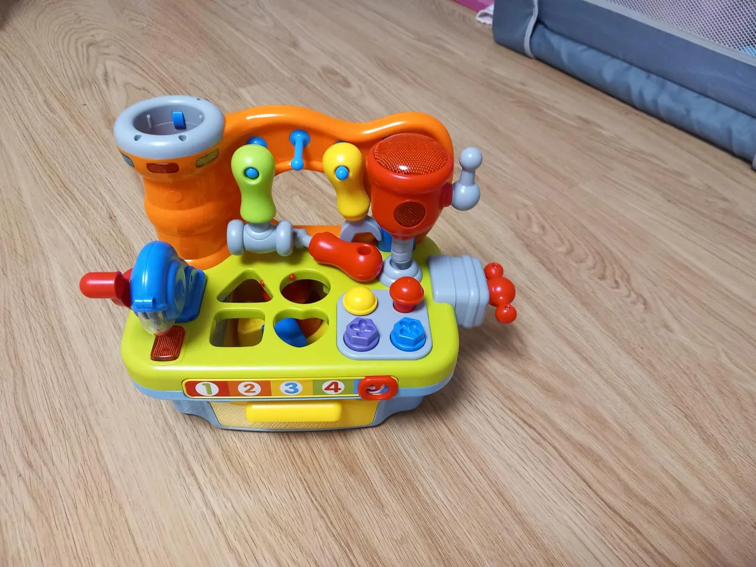 HOLA Werkbank Kinder Werkzeug mit Licht Musik