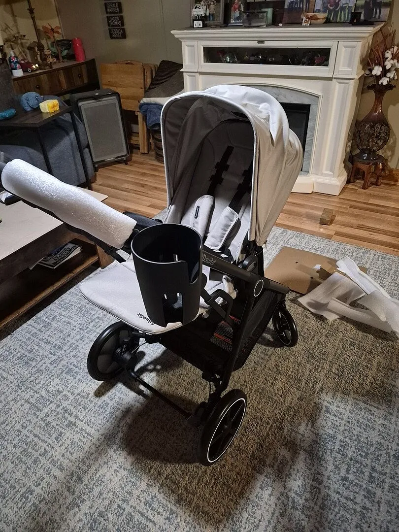 Ingenuity 3DSuite Cashew Kinderwagen modular wendbar