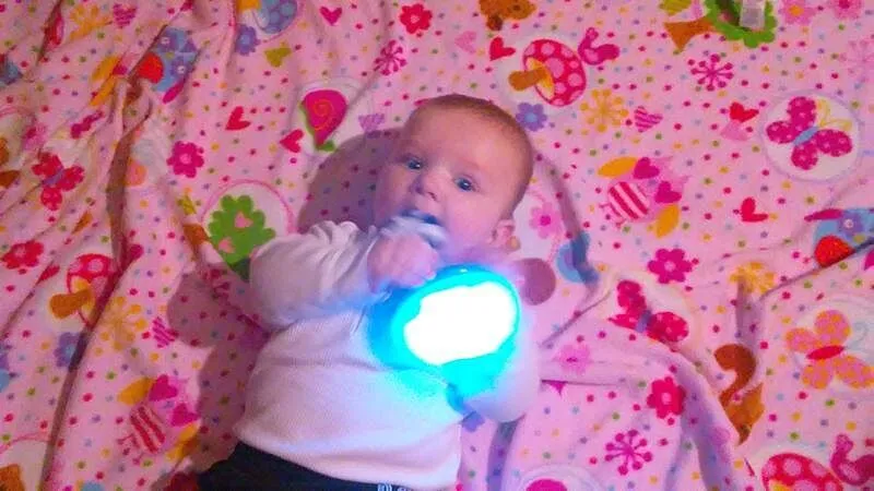 Baby Einstein Ocean Glow Sensory Shaker Rassel mit Licht