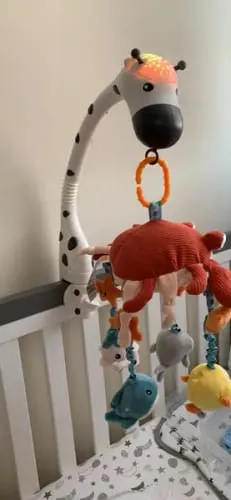 TUMAMA Baby Mobile mit Licht, Musik und Bluetooth