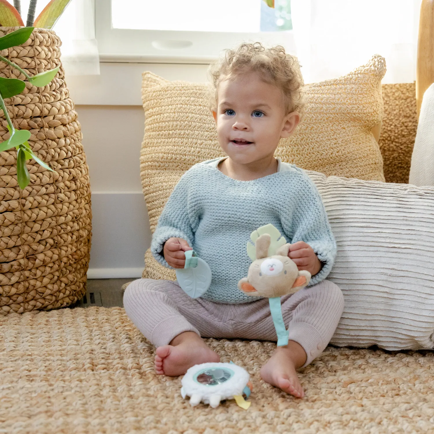 Ingenuity Soothing Essentials Spielbogen Holz 0-12 Monate