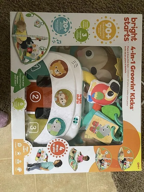 Bright Starts Groovin Kicks 4-in-1 Piano Spieldecke Safari