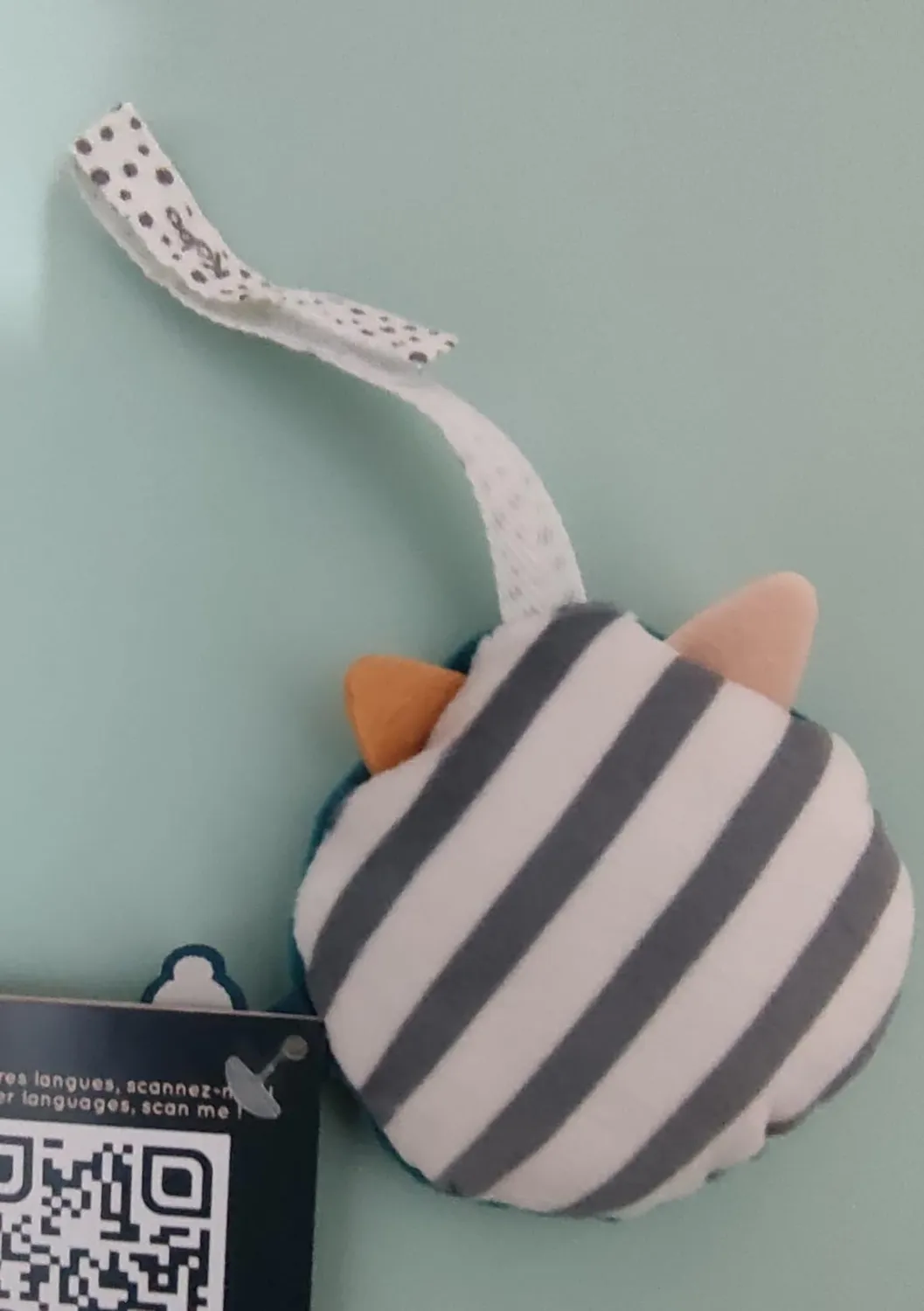 Kaloo Stimuli K227003 Babyspielzeug 3er-Set Katzen ab Geburt