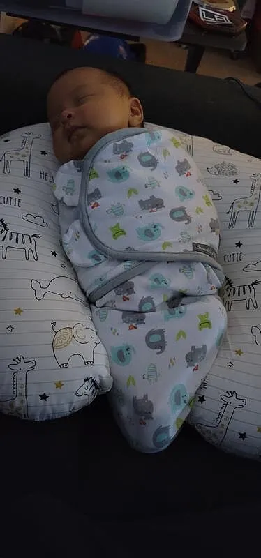 SwaddleMe Original Pucktuch Baumwolle Hugs & Kisses