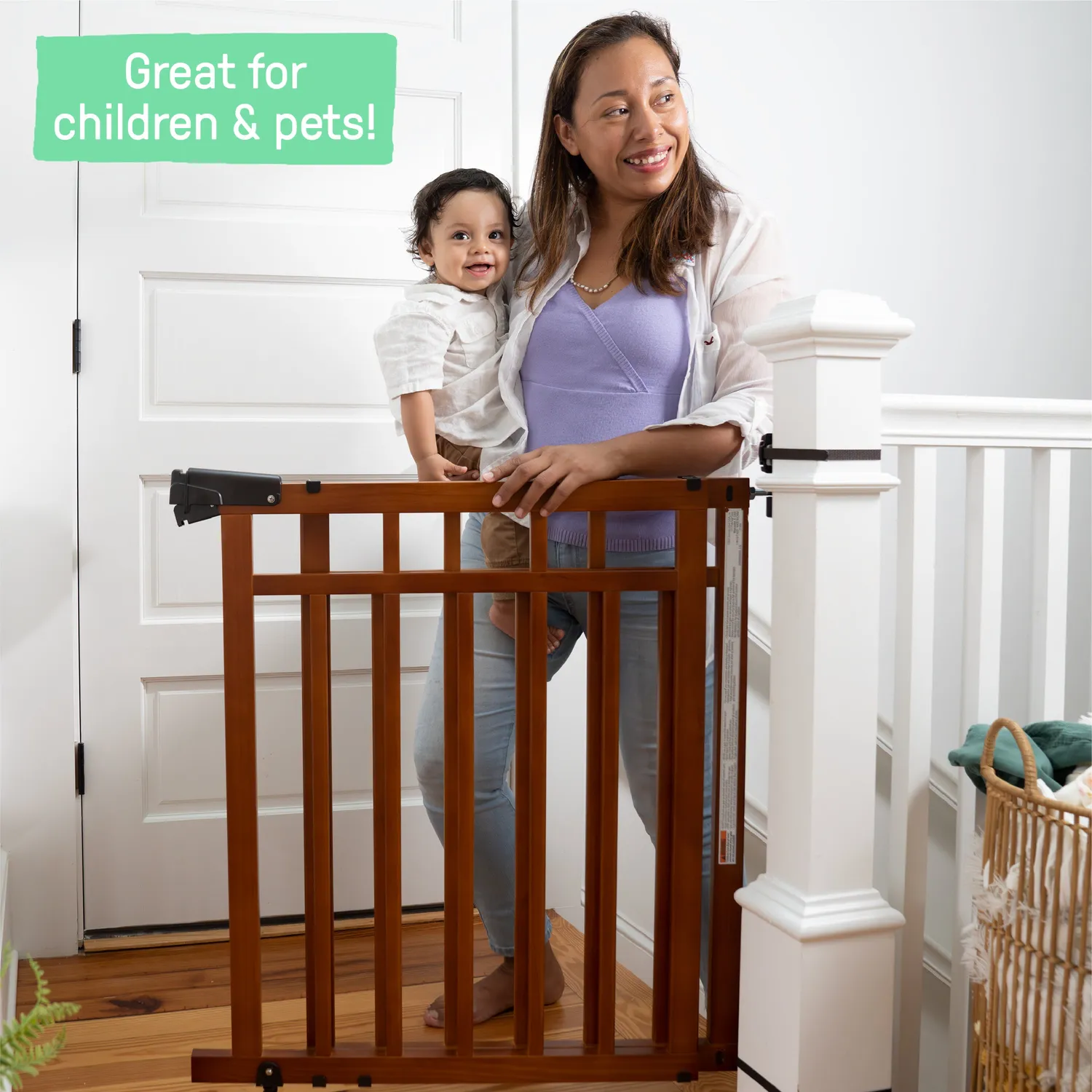 Ingenuity Stairway+ 48W Baby Treppengitter Kirsche 81-122 cm